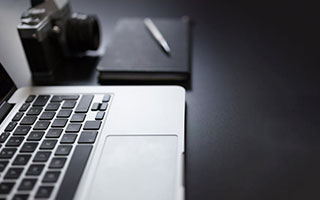 13岁小球迷花168元零花钱为李昊买花，家人全力支持接机行动|U23|U23亚洲杯|中国亚洲杯|国足|亚洲杯_新浪体育_新浪新闻